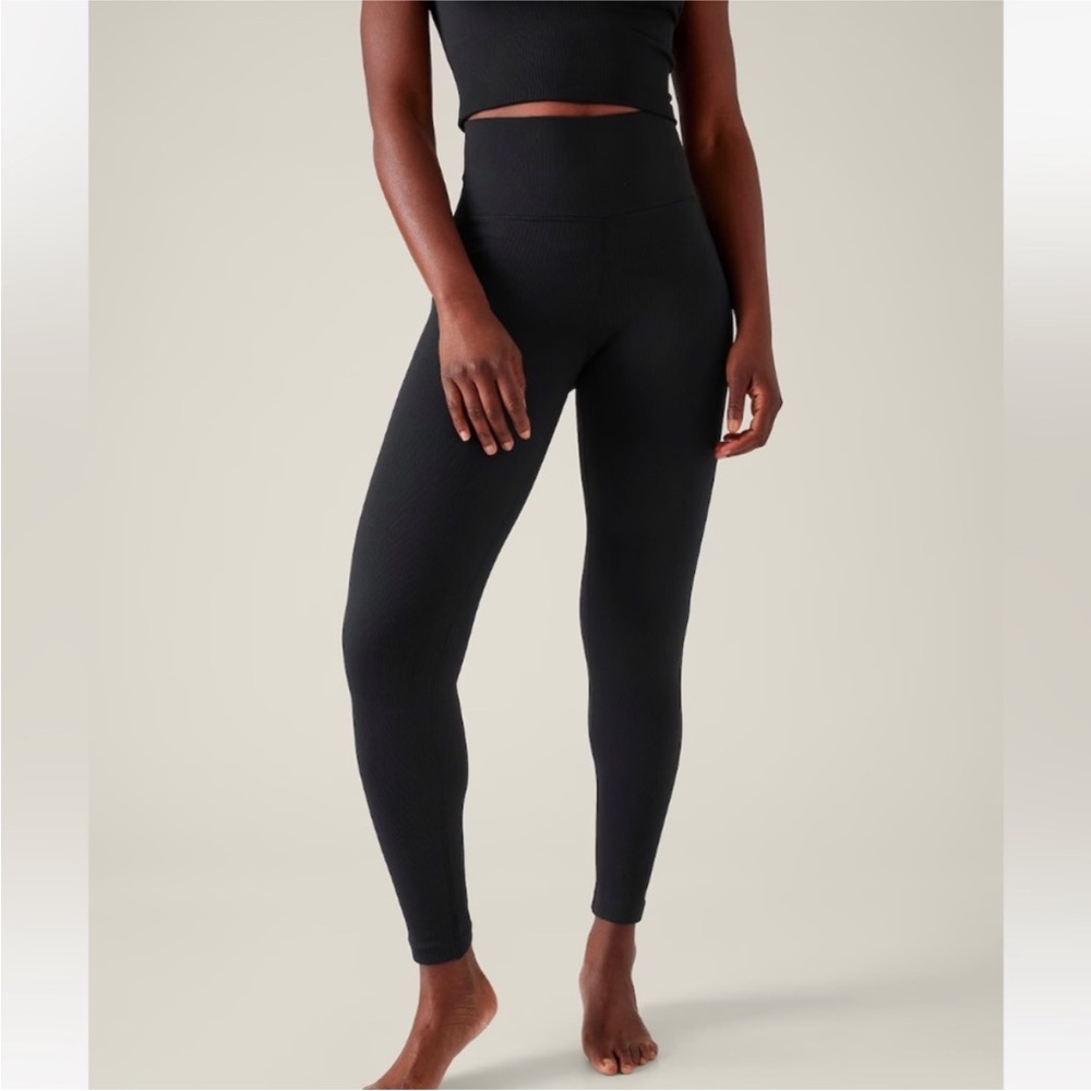 Aurora High-Waisted Black Leggings- Athleta